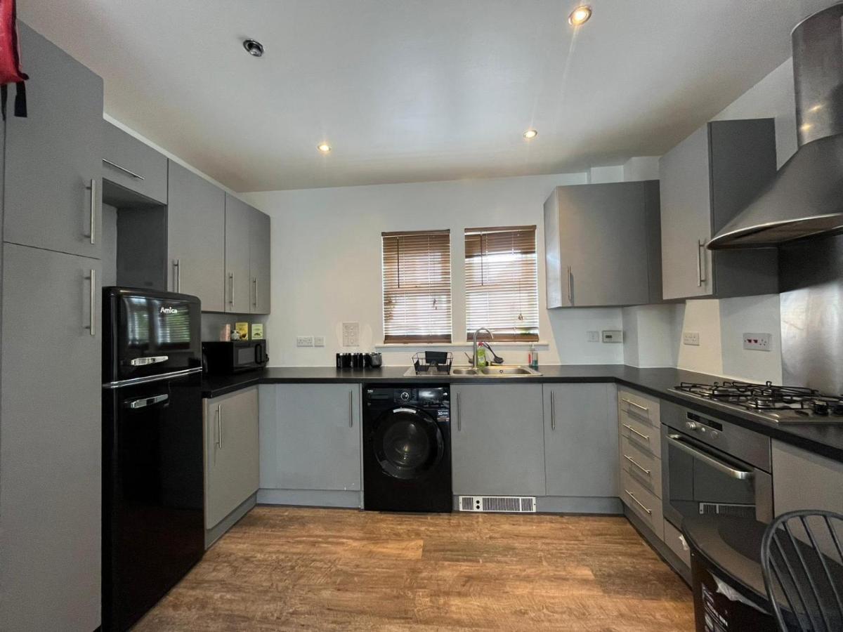 Kent, Dartford Station Apartments Ngoại thất bức ảnh