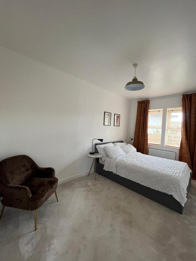Kent, Dartford Station Apartments Ngoại thất bức ảnh